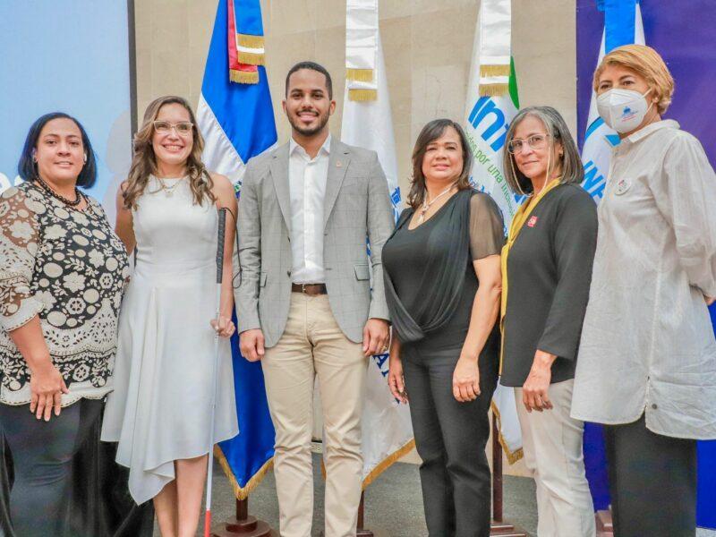 Gobierno dominicano reafirma su compromiso de apoyar políticas de inclusión social en jóvenes de la comunidad sorda del país