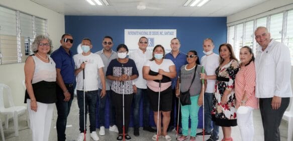Banda Real realiza donativo Patronato Nacional de Ciegos