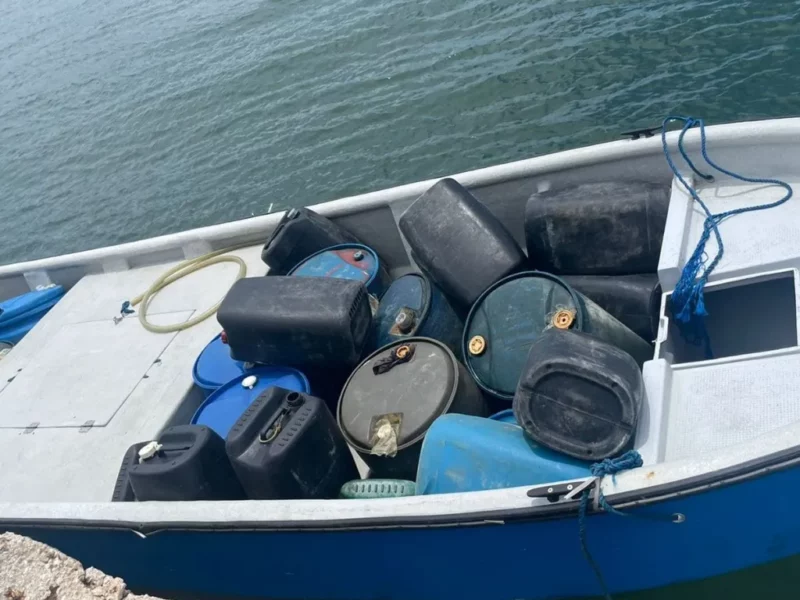 Autoridades investigan hallazgo de embarcación en Barahona