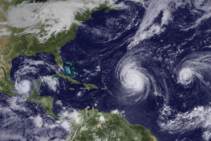 ONAMET vigila ondas tropicales, podrían convertirse en ciclón