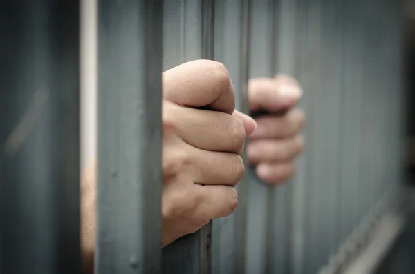 Tres meses de prisión a hombre acusado de pornografía infantil