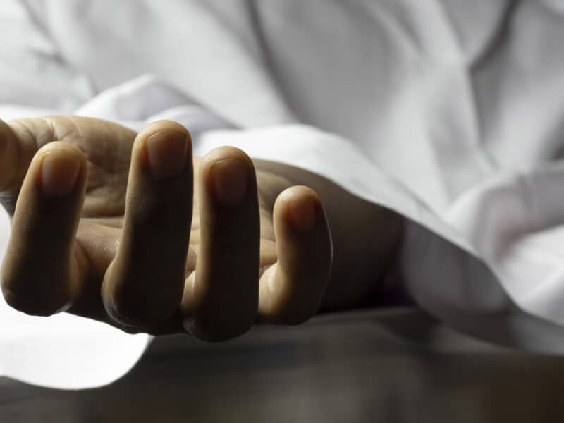 Personas reclaman muerto INACIF entregó “por equivocación” a otra familia que lo enterró