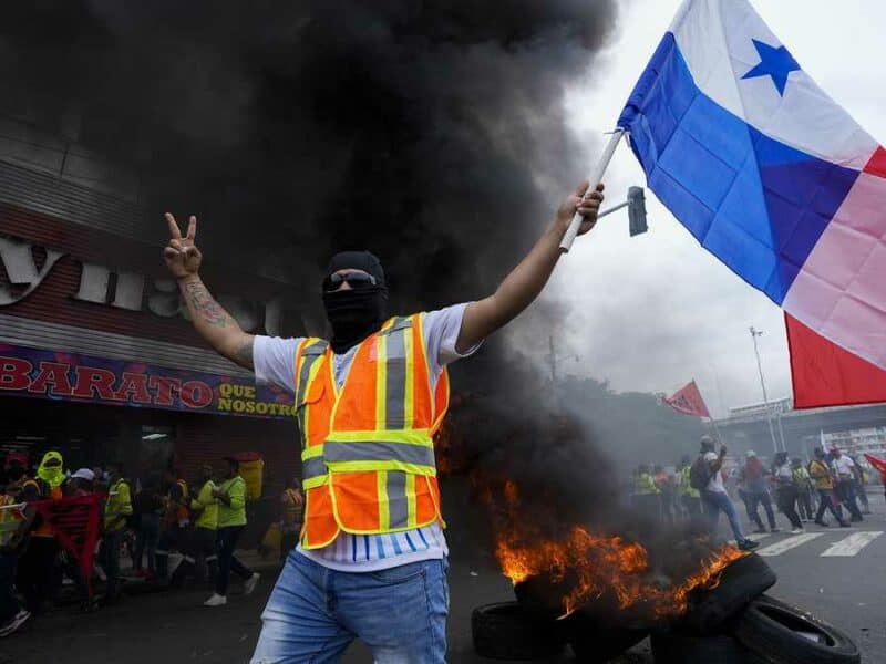 Nuevas protestas y bloqueos en carreteras de Panamá por precios combustibles y alimentos