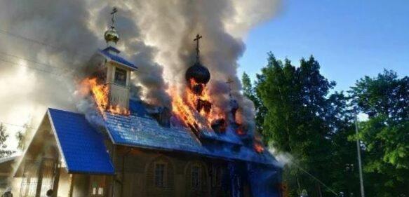 Hombre incendió iglesia para evitar que su esposa siguiera haciendo donaciones