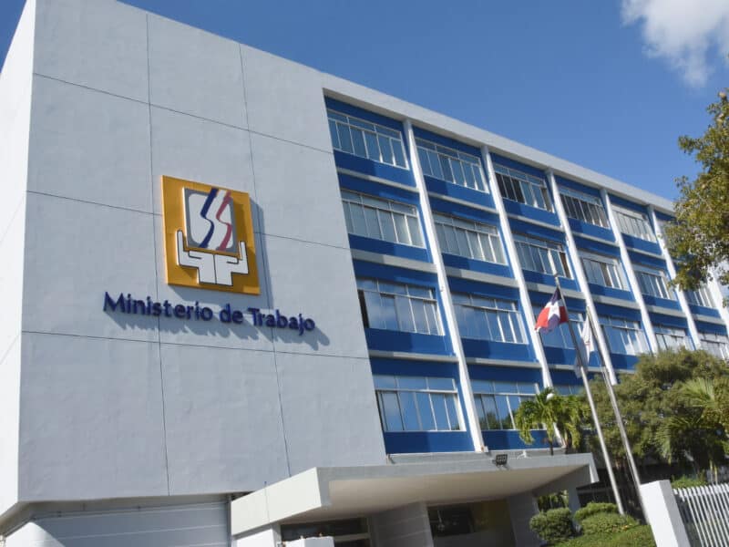 Ministerio de Trabajo invita a feria de empleos en Santo Domingo