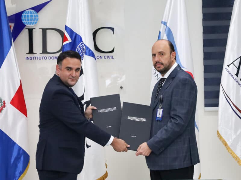 IDAC y la ASCA firman acuerdo interinstitucional con Inter Aviation Services