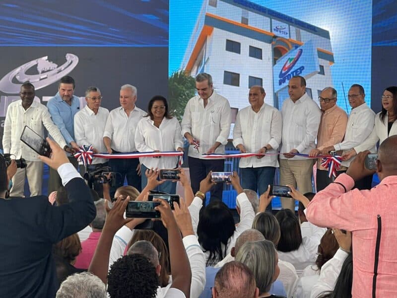 El presidente Luís Abinader inaugura sede de INFOTEP en la Zona Oriental