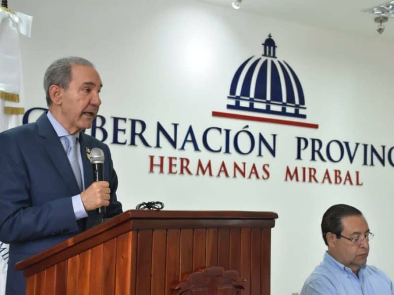 García Fermín cita logros de su gestión al frente del Mescyt y recibe reconocimientos de instituciones