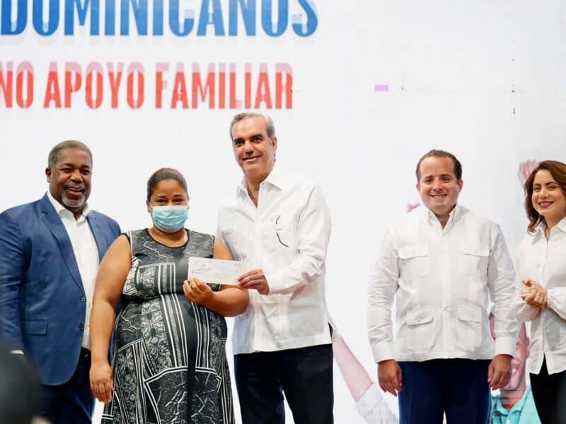 Un millón de hogares dominicanos en condición de pobreza extrema recibirán el ´Bono de Apoyo Familiar´