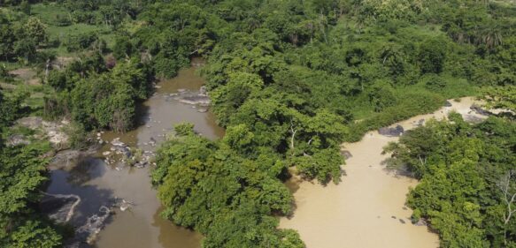 Río Osun de Nigeria : sagrado, venerado y cada vez más tóxico