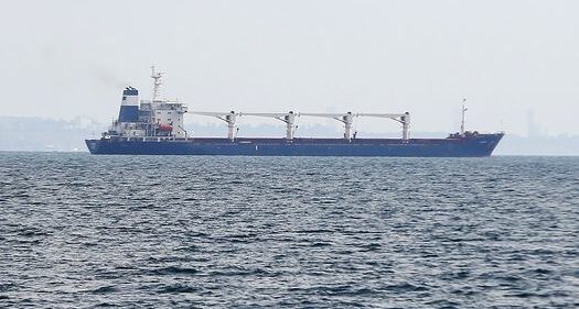 Ankara confirma salida de 2 cargueros con cereales del puerto ucraniano de Chernomorsk