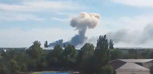 Reportan varias explosiones en un aeródromo militar ruso en Crimea
