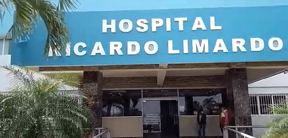 Hospital Ricardo Limardo informa están en perfecto estado de salud madre y su hijo nacido mientras era trasladada al centro