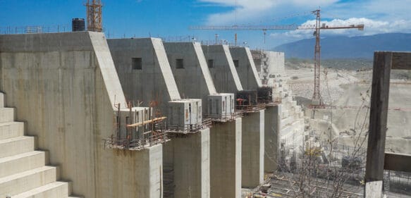 Mantienen ritmo acelerado de la construcción de presa Montegrande