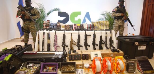Aduanas lleva incautadas más 400,000 armas de fuego y municiones desde enero