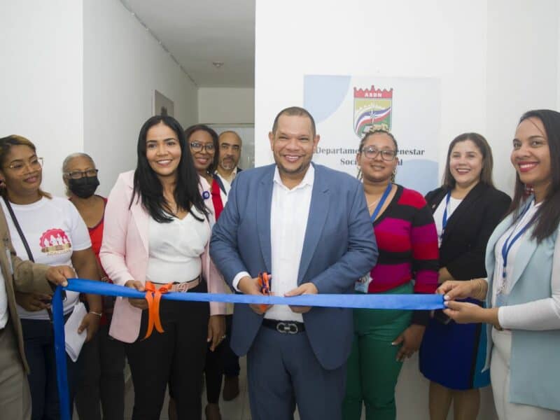 Alcalde Carlos Guzmán habilita primer departamento en el país para atender salud mental de empleados
