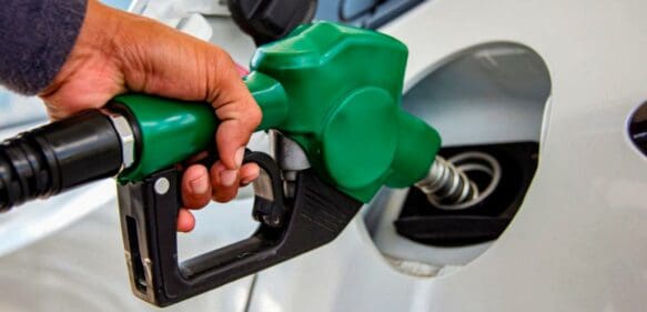 Gobierno destina 450 millones de pesos para mantener sin variación precios de todos los combustibles