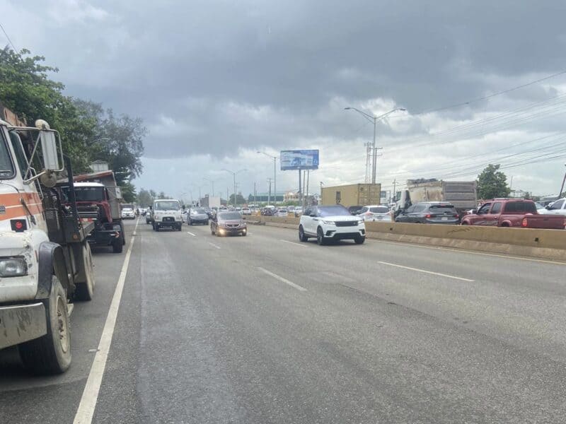 Intrant Informa DIGESETT regulariza tránsito tras accidente en avenida Las Américas