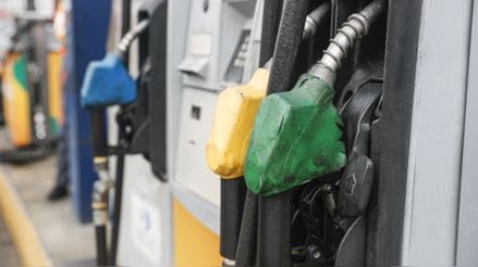 Los países con la gasolina más cara y más barata de América Latina