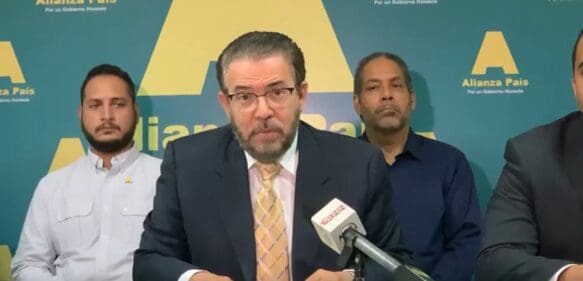 Alianza País: “Ministerio de Educación debe enfocar esfuerzos en superar déficit de aulas”