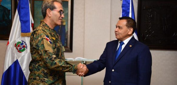MIDE sostiene reunión con diplomáticos El Salvador y Guatemala