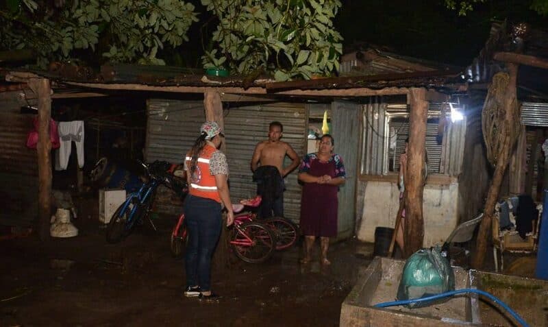 Temen en El Salvador que Julia sea más letal que huracán Bonnie
