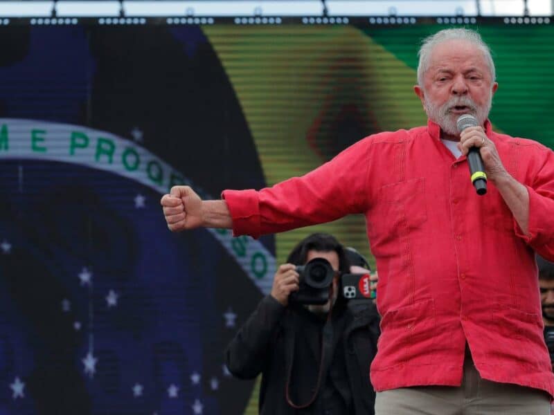 Lula desea que Brasil recupere con el voto “el derecho de ser feliz”