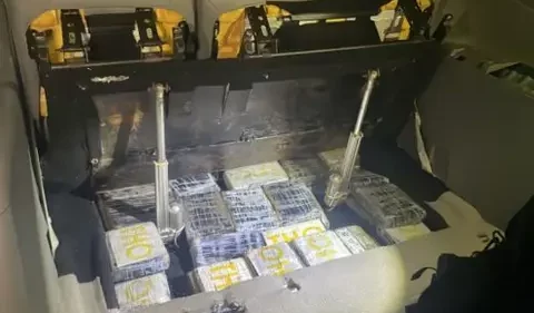 Incautan 82 paquetes cocaína, ocultos en asientos de una jeepeta