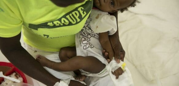 Brote de cólera azota Haití; 40% de los casos son en niños