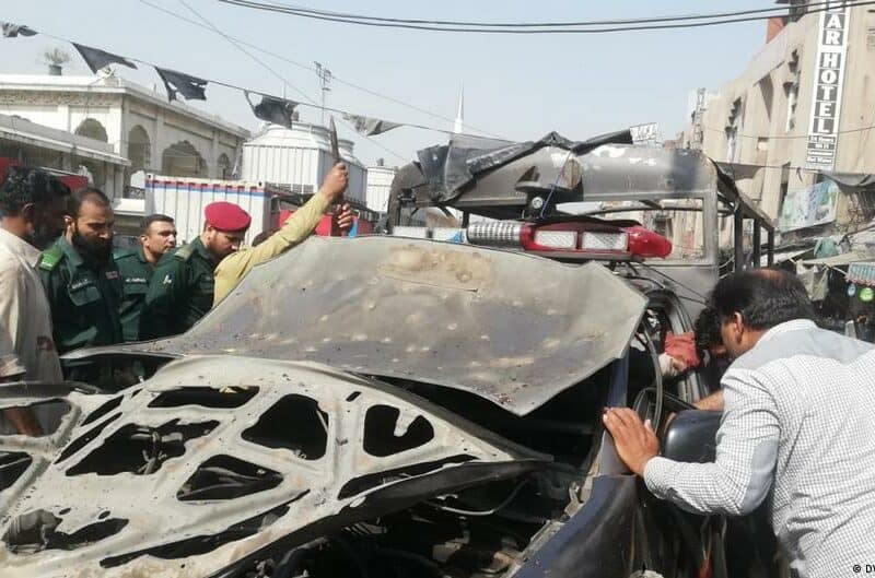 Explosión suicida en Pakistán deja varios muertos y más de 20 heridos