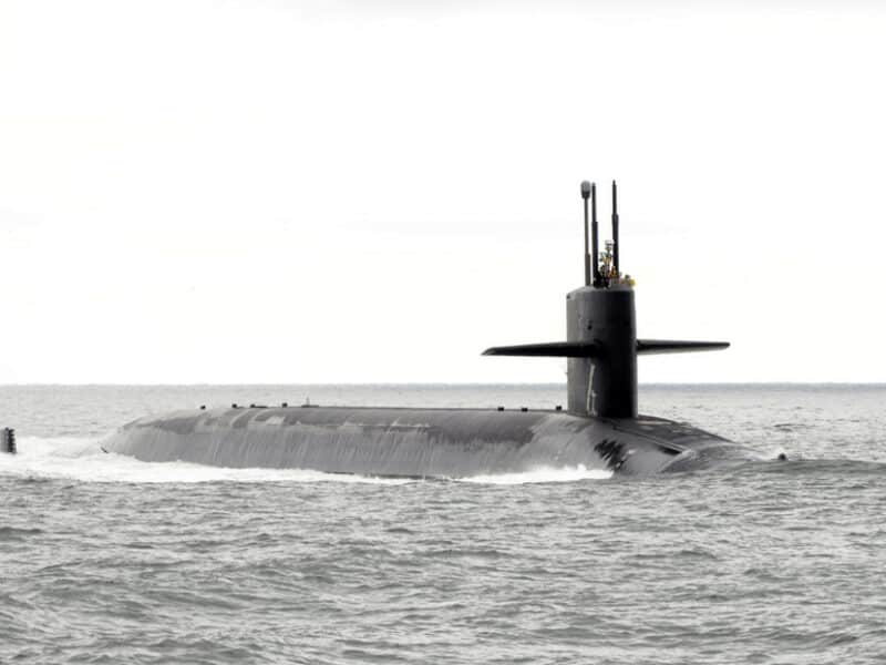 El submarino nuclear estadounidense USS Rhode Island llega al mar Mediterráneo
