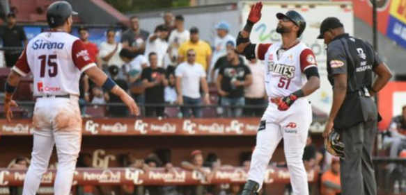 Liga venezolana de béisbol condena violencia tras 2 trifulcas