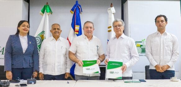 IDAC Formaliza acuerdo con la Junta Agroempresarial Dominicana