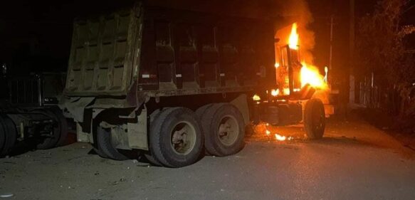 Realizan disparos y queman camión tras movilizaciones por control del sindicato de FENATRADO en Dajabón