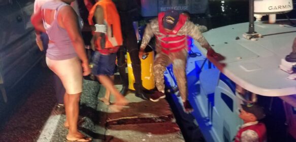Bomberos de Santo Domingo Este rescatan a tres menores