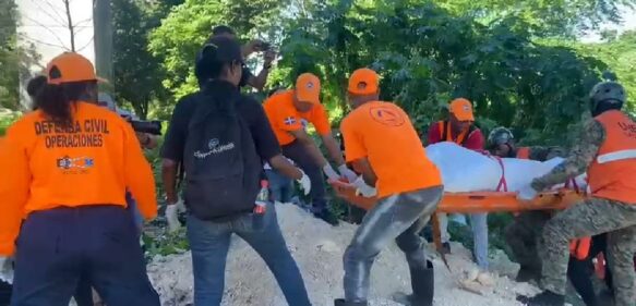 Video: Defensa Civil recupera cuerpo de una persona en ribera del Río Isabela