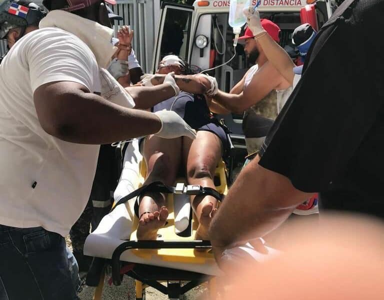 Tres mujeres heridas durante trifulca en Cabrera