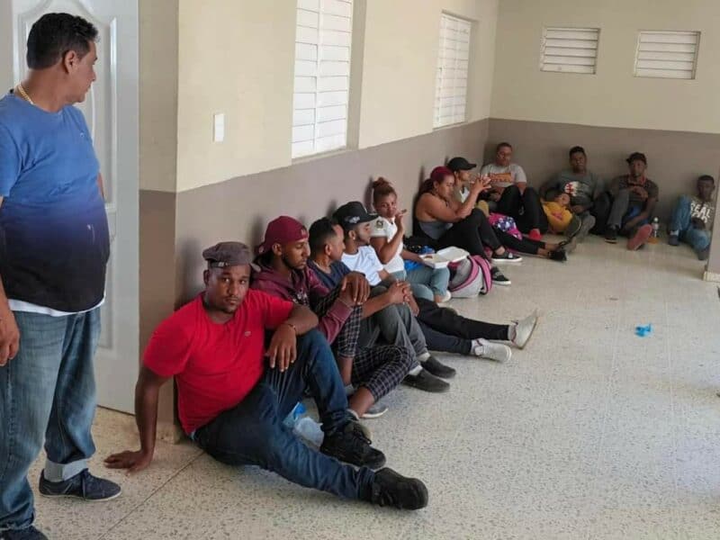 Apresan ex mayor ERD junto a otras 15 personas que pretendían salir en viaje ilegal hacia Puerto Rico por La Galeras