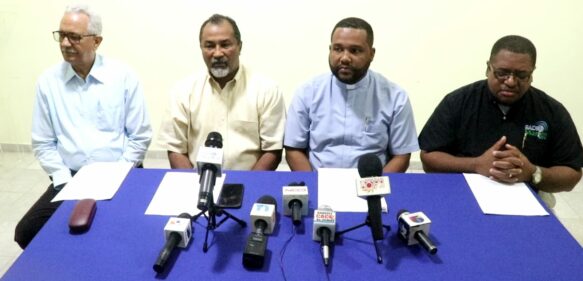 Sacerdotes jesuitas de Dajabón piden que paren las deportaciones masivas y que regularicen a obreros haitianos