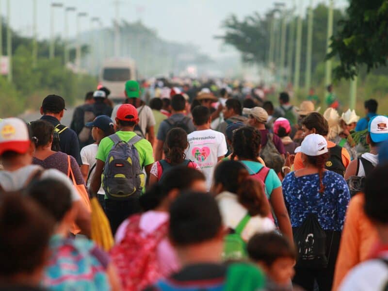 Cientos de migrantes iniciarán caravana este domingo en frontera sur de México