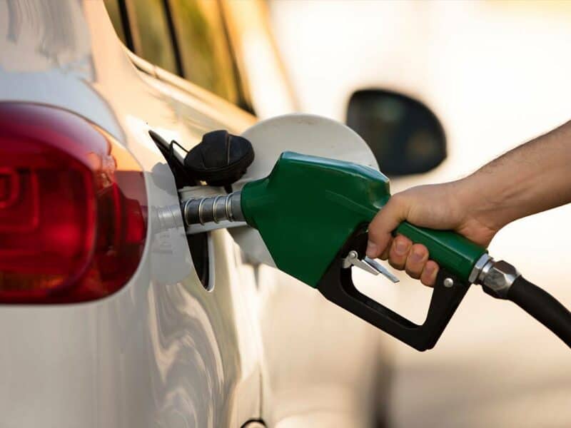 Puerto Rico reporta primera drástica caída de precio de gasolina en 10 meses