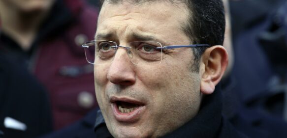 Condenan a más de dos años de prisión al alcalde de Estambul