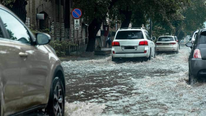 Al menos un muerto en Lisboa por fuertes lluvias e inundaciones