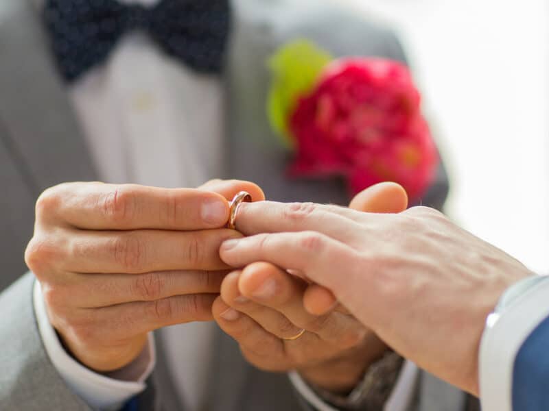 EE.UU. aprueba una ley que blinda el matrimonio gay a nivel federal