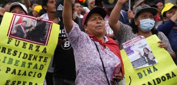 Presidenta de Perú propone adelantar elecciones tras protestas que dejan 2 muertos