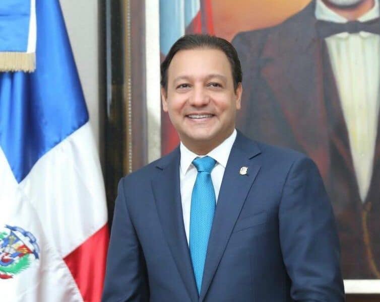 Abel Martínez declara el 2023 como “Año del Fortalecimiento de la Dominicanidad en todo el Municipio de Santiago”