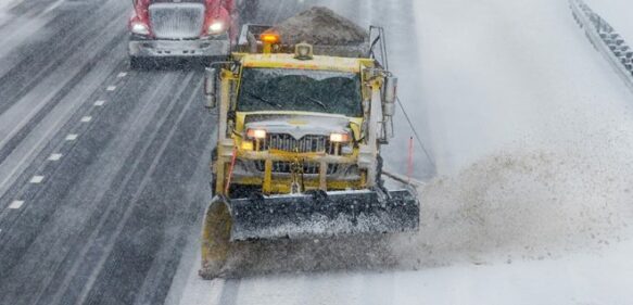 Reabren carreteras en zonas más afectadas por tormenta Elliot en Nueva York