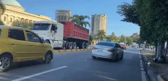 Camioneros desconocen cómo proceder luego del 2 de enero por restricción en la circulación de vehículos pesados