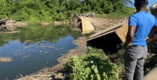 Obras Públicas habilitará primero un paso provisional donde colapsó puente en municipio de Consuelo