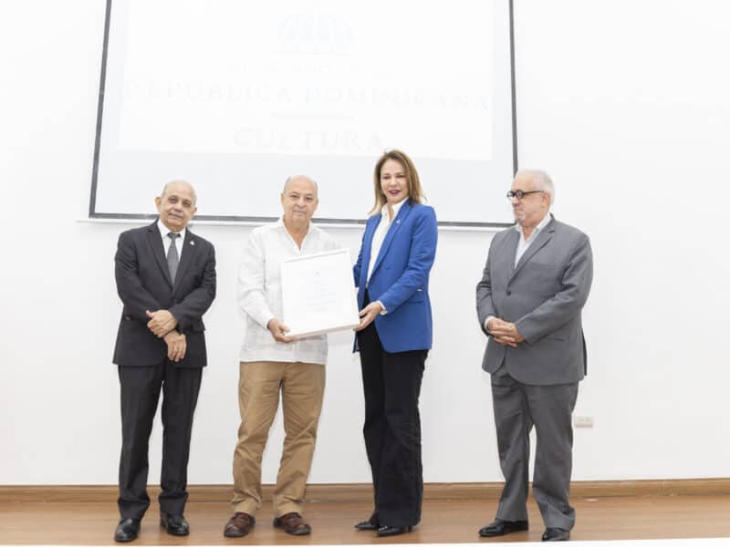 Ministerio de Cultura entrega Premio Nacional de Artes Visuales 2022 a Said Musa